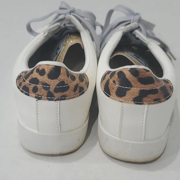 Simply Southern Shoes Size 8 - Picture 4 of 7